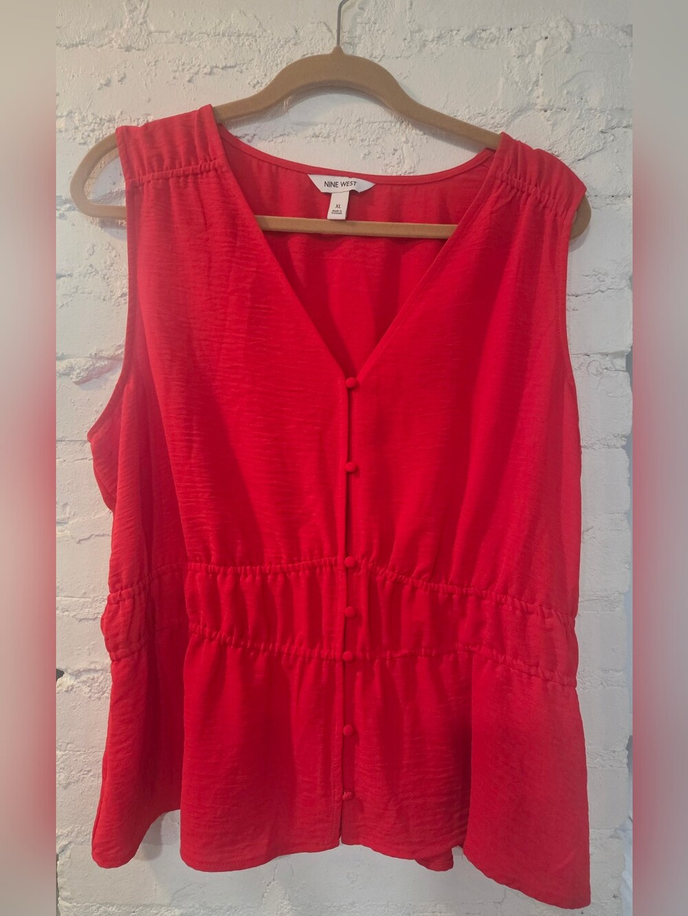 Nine West Red Smocked Waist Sleeveless Button-Front Peplum Top